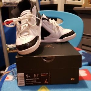 Kids Jordan Sneaker